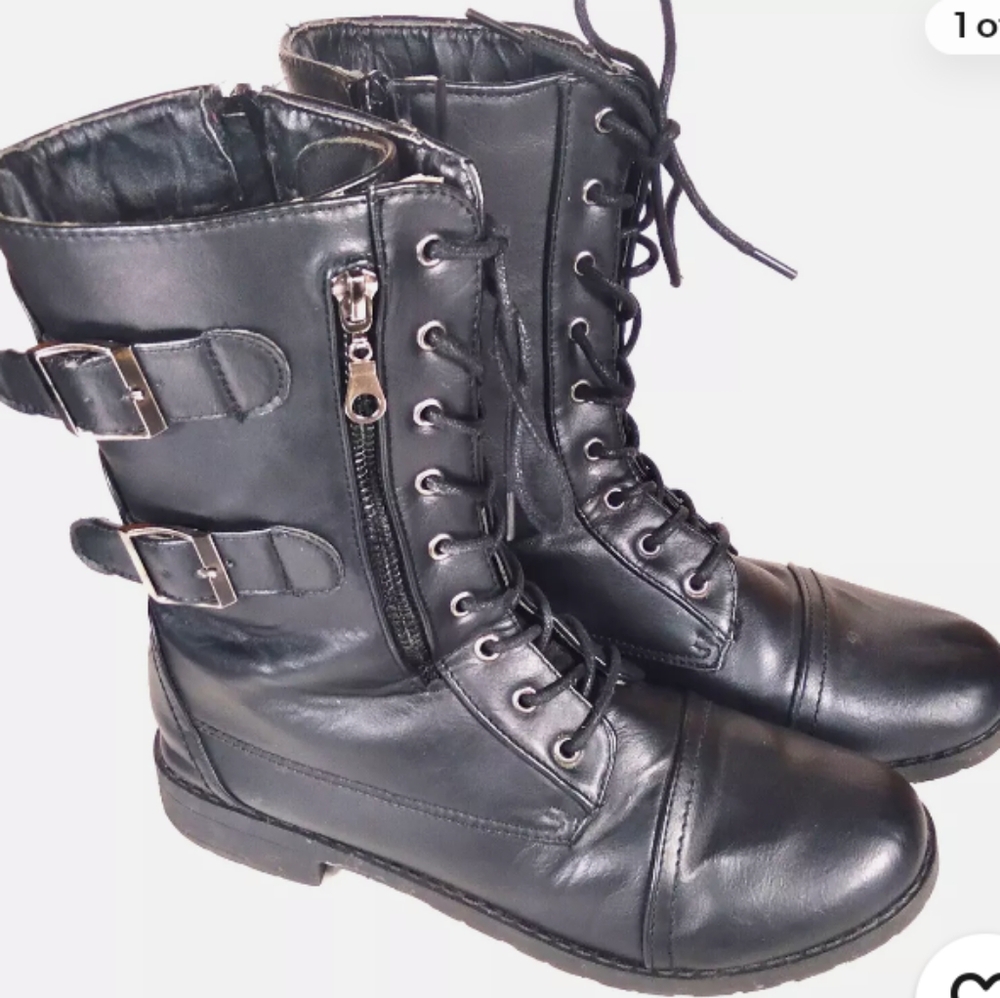 Womens Black zip up/ lace up double buckle combat/biker boots 8.5